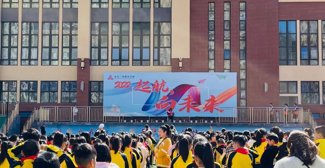 連江這樣的“雷鋒式”好少年，愛了愛了！