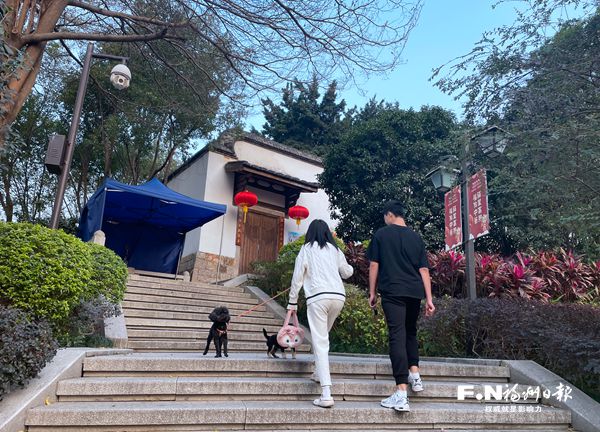 帶寵物游園莫忘文明